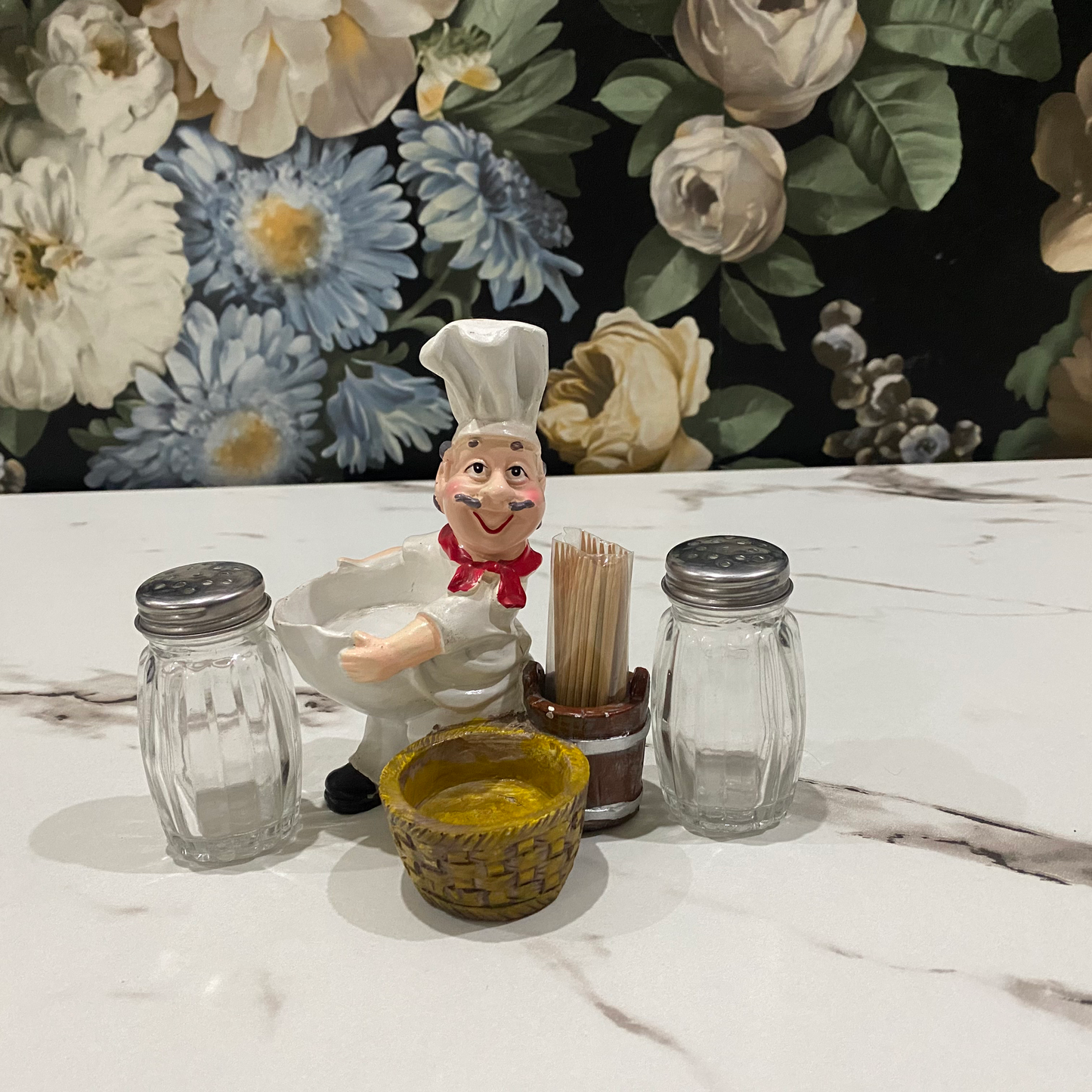 Salt/Pepper Shaker
