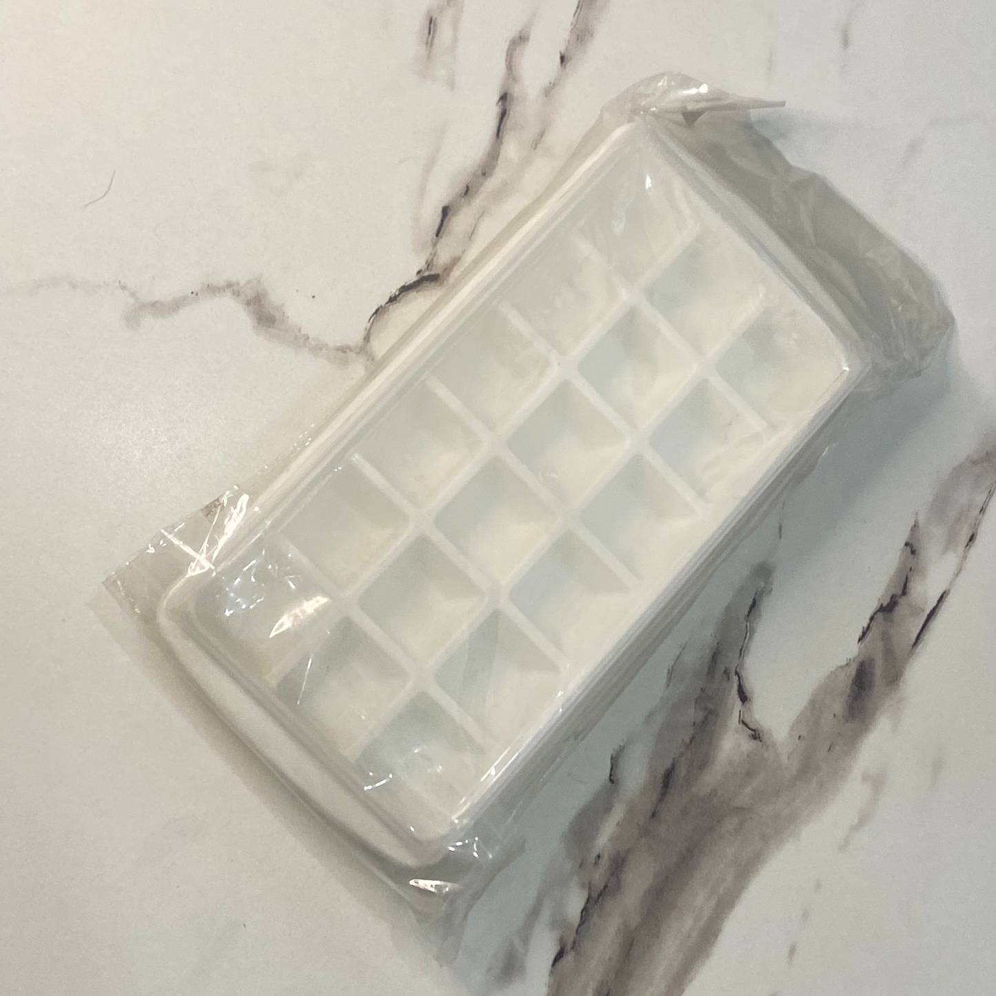 Ice cube tray