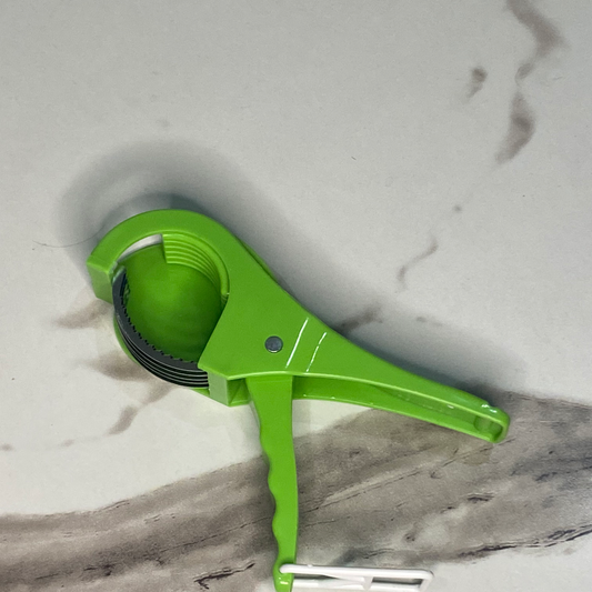 Lemon and citrus squeezer